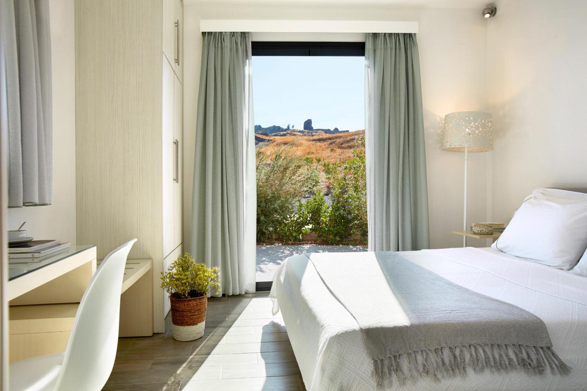 Eleia Seafront Rooms & Villas بترا المظهر الخارجي الصورة
