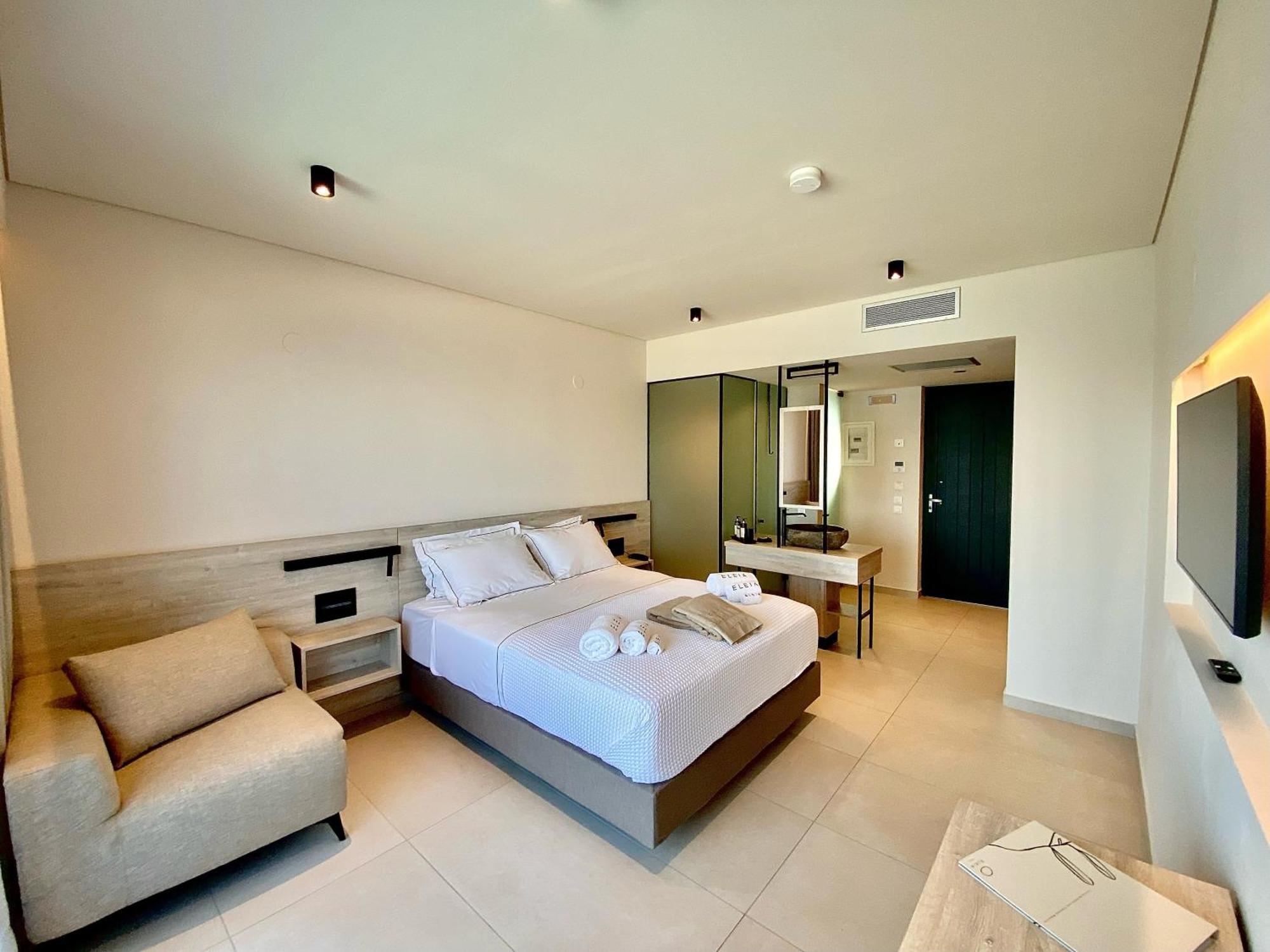 Eleia Seafront Rooms & Villas بترا المظهر الخارجي الصورة