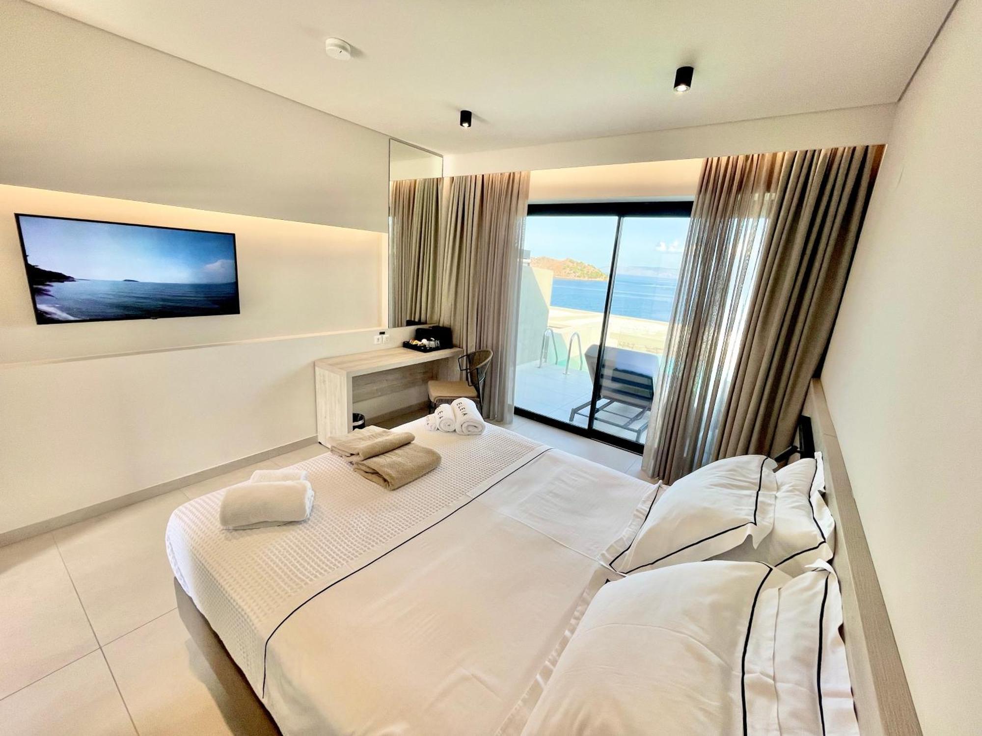 Eleia Seafront Rooms & Villas بترا المظهر الخارجي الصورة