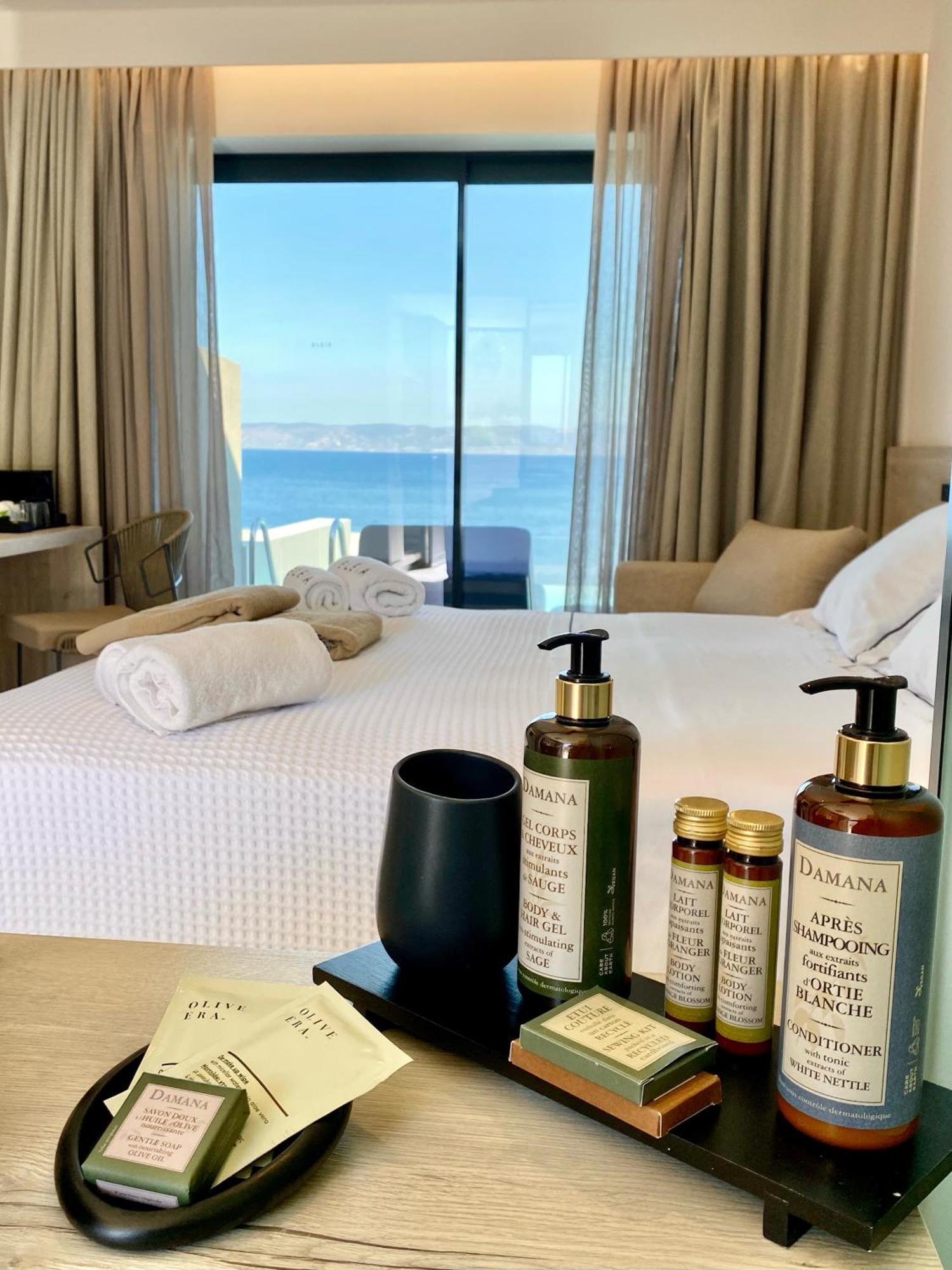 Eleia Seafront Rooms & Villas بترا المظهر الخارجي الصورة