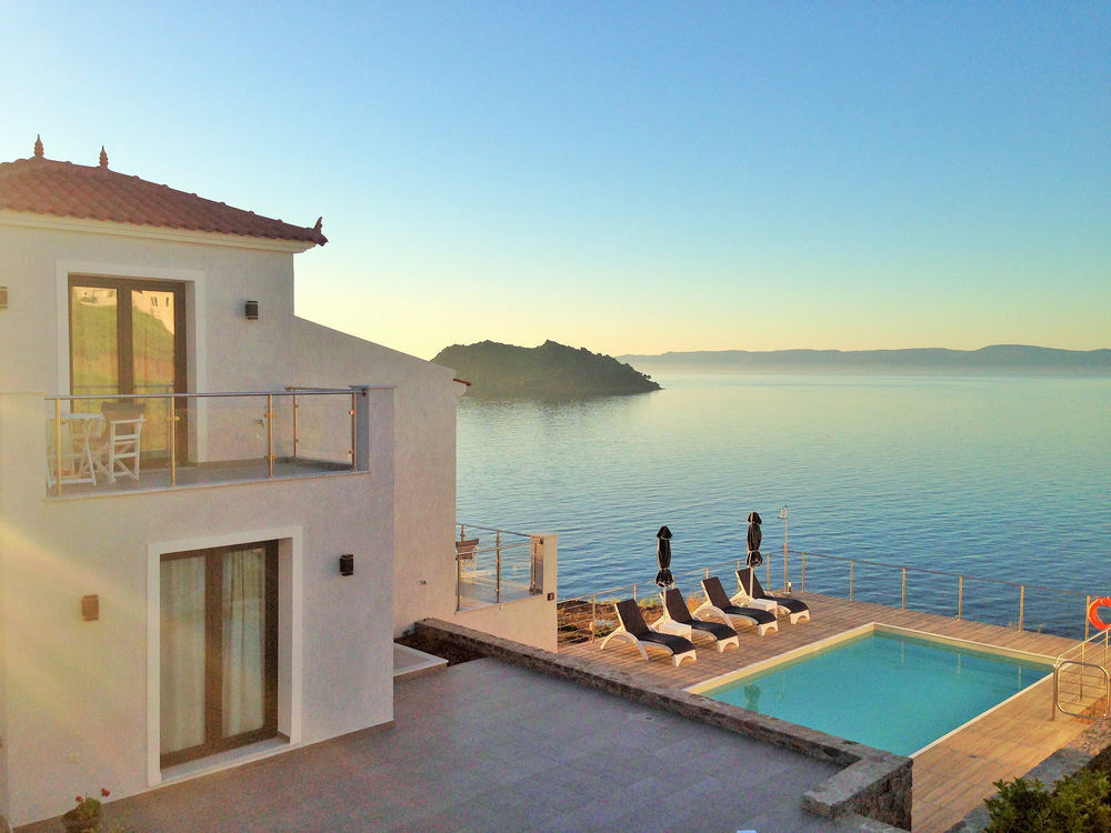 Eleia Seafront Rooms & Villas بترا المظهر الخارجي الصورة