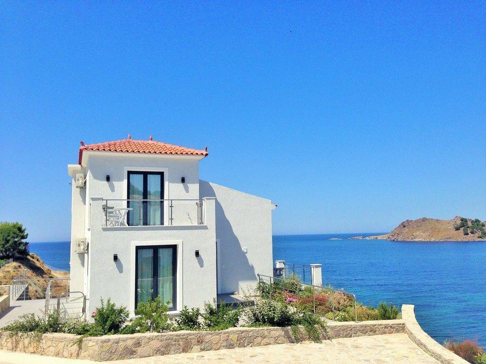 Eleia Seafront Rooms & Villas بترا المظهر الخارجي الصورة