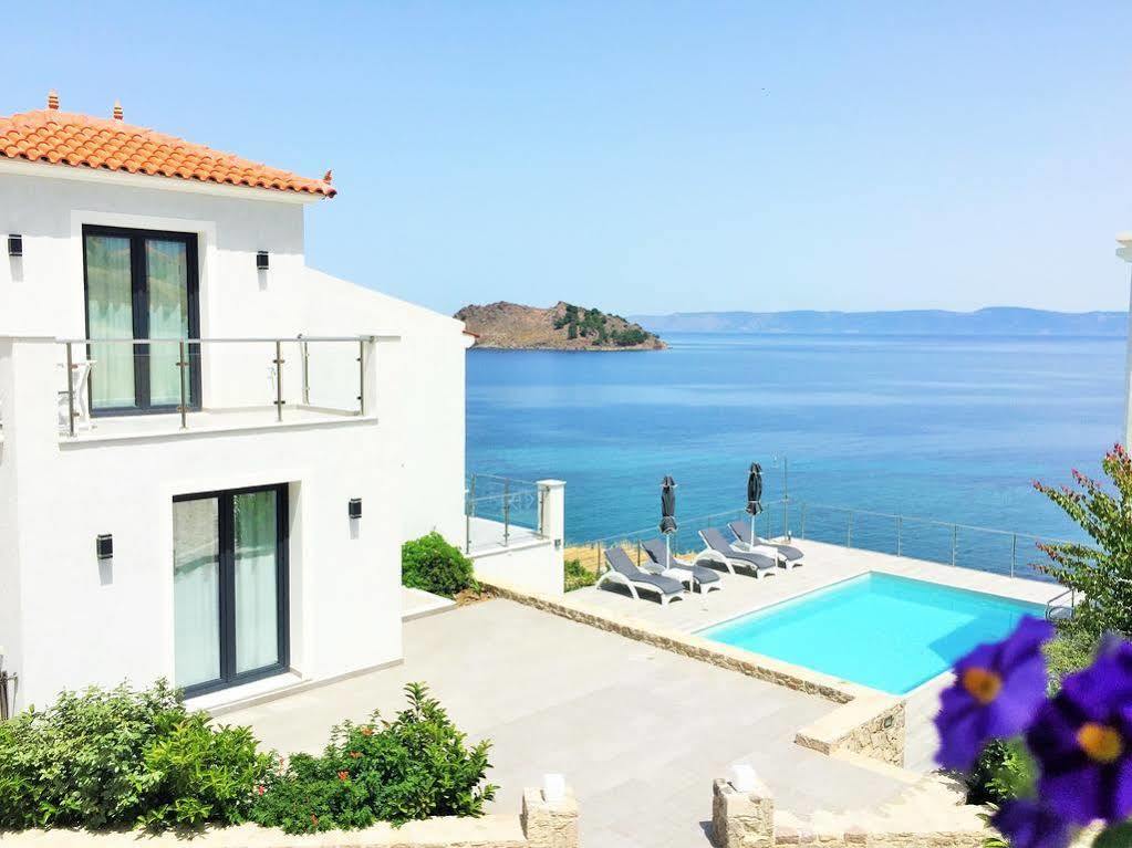 Eleia Seafront Rooms & Villas بترا المظهر الخارجي الصورة