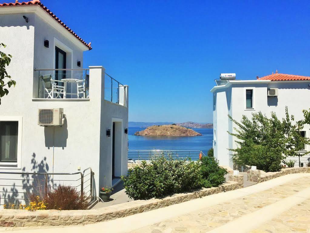 Eleia Seafront Rooms & Villas بترا المظهر الخارجي الصورة