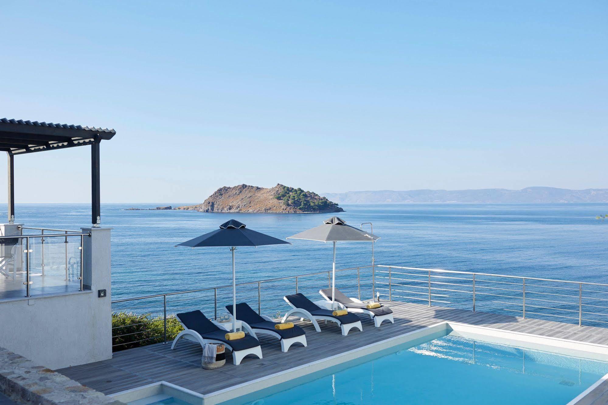 Eleia Seafront Rooms & Villas بترا المظهر الخارجي الصورة